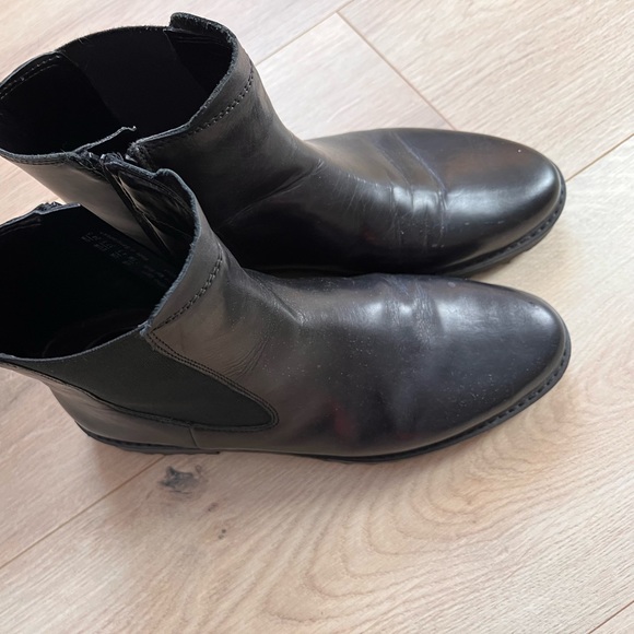 Franco Sarto Carian Black Leather Chelsea Ankle Boots lug sole booties - Picture 13 of 13